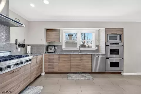 318 Daniel St, Dover, NJ 07801 photo 13