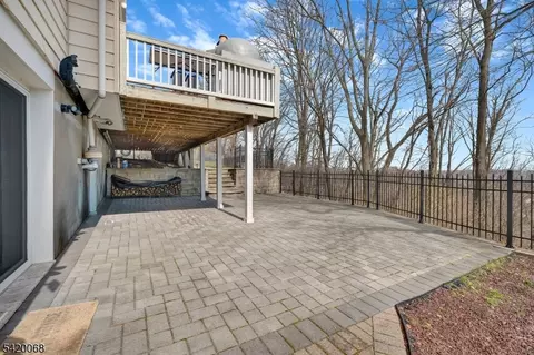 318 Daniel St, Dover, NJ 07801 photo 33