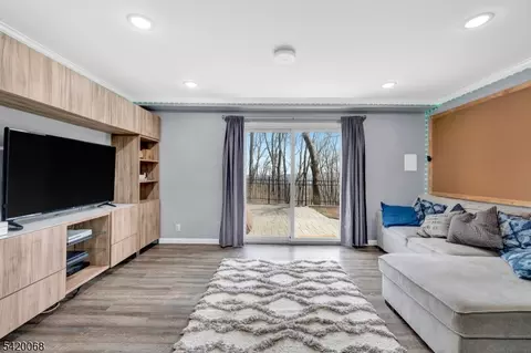 318 Daniel St, Dover, NJ 07801 photo 32
