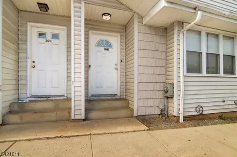 10 Neilson St #H, New Brunswick, NJ 08901