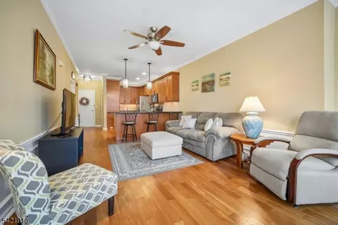 1403 Pointe Gate Dr #1403, Livingston, NJ 07039