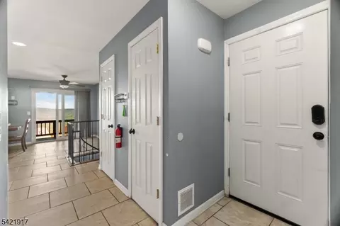 5 Eagles Nest Dr #5, Vernon, NJ 07462