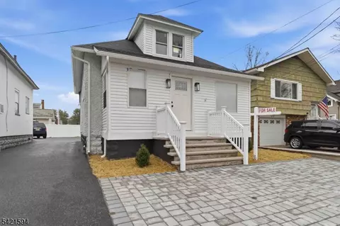 77 Lakeside Ave, Pompton Lakes, NJ 07442