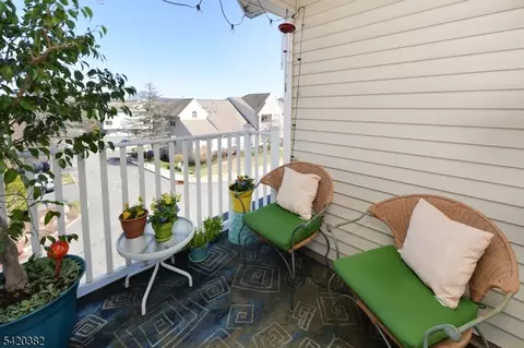 20 Parkside Ct, Wayne, NJ 07470 photo 5