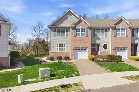 1306 Fir Ct, Somerset, NJ 08873