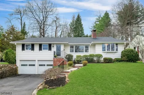 51 Albright Cir, Madison, NJ 07940