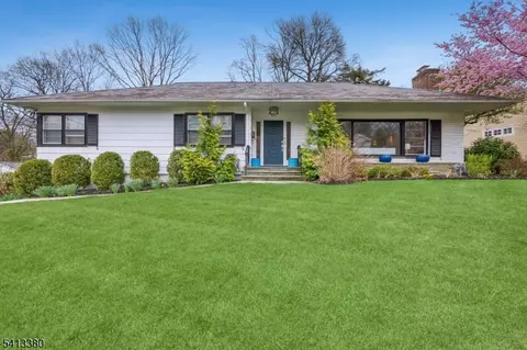 101 Essex Rd, Summit, NJ 07901