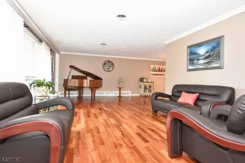 7 Jefferson Pl, Wayne, NJ 07470 photo 7