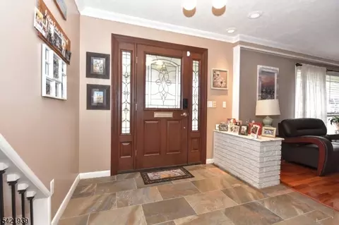 7 Jefferson Pl, Wayne, NJ 07470 photo 5