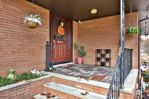 7 Jefferson Pl, Wayne, NJ 07470 photo 4