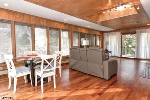 7 Jefferson Pl, Wayne, NJ 07470 photo 17
