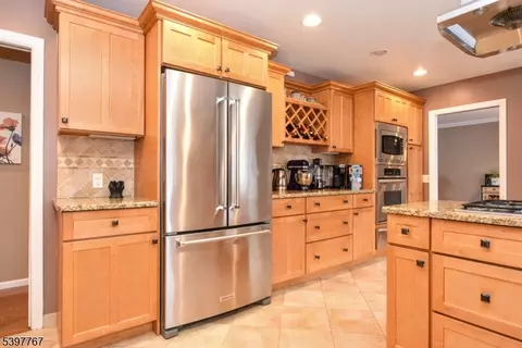 7 Jefferson Pl, Wayne, NJ 07470 photo 15