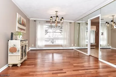 7 Jefferson Pl, Wayne, NJ 07470 photo 11
