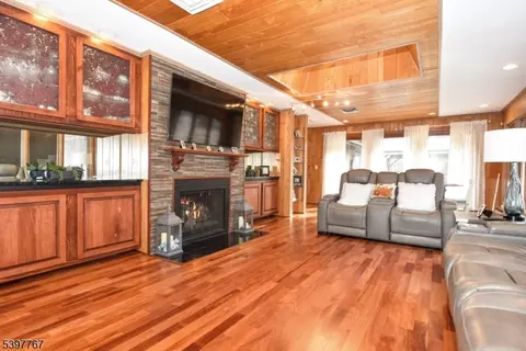 7 Jefferson Pl, Wayne, NJ 07470 photo 18