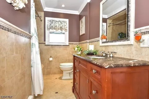 7 Jefferson Pl, Wayne, NJ 07470 photo 24
