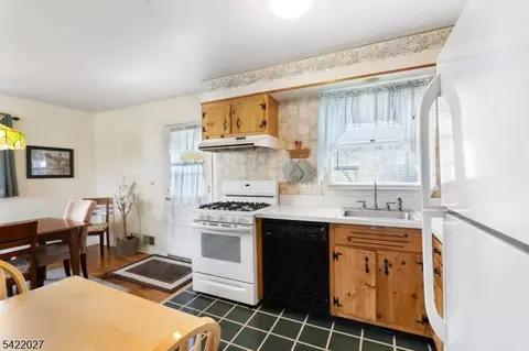 248 Perry St, Dover, NJ 07801 photo 13