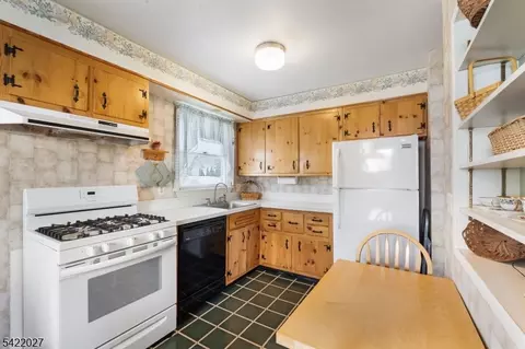 248 Perry St, Dover, NJ 07801 photo 11