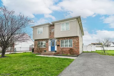1 Lincoln Pl, Moonachie, NJ 07074