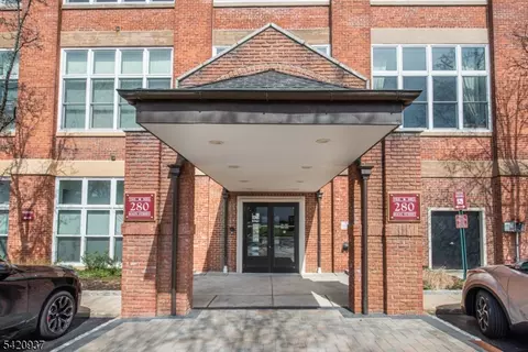280 Main St #305, Little Falls, NJ 07424