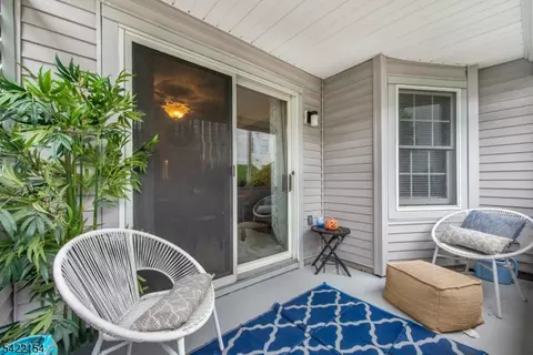 117 Quartz Ln #117, Paterson, NJ 07501