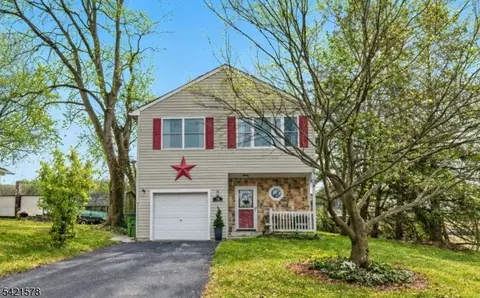 20 Park Ave, Phillipsburg, NJ 08865
