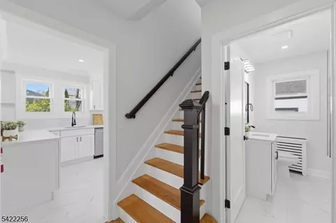 Entry Way - 56 Diven St, Springfield, NJ 07081 photo 2 of 7