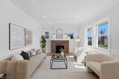 Living - 56 Diven St, Springfield, NJ 07081 photo 1 of 4