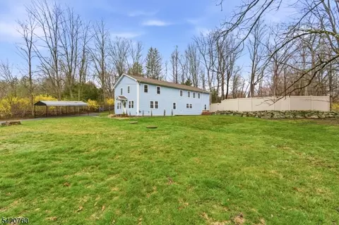 7 Le Boun Blvd, Ringwood, NJ 07456