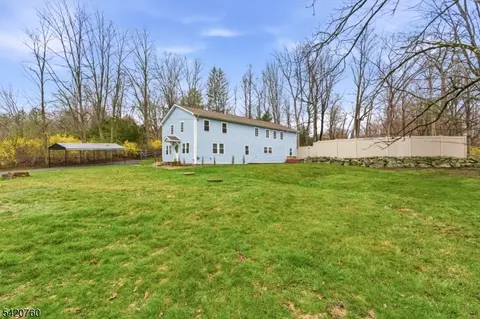7 Le Boun Blvd, Ringwood, NJ 07456