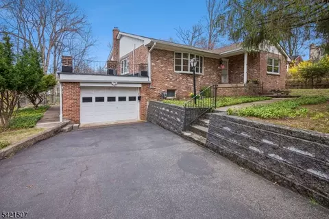 54 Briarhill Rd, Cedar Grove, NJ 07009