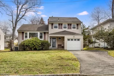 43 Forest Rd, Cedar Grove, NJ 07009