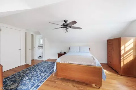 Bedroom - 25 E Sumner Ave, Union, NJ 07083 photo 3 of 3