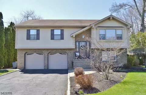 29 Hugenot St, East Hanover, NJ 07936