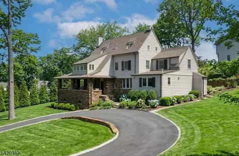 129 Watchung Ave, Chatham, NJ 07928