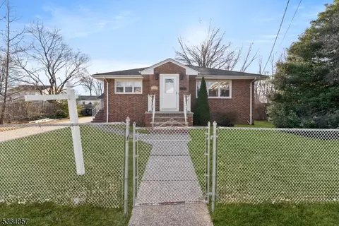 147 Wedgewood Ave, Woodbridge, NJ 07095