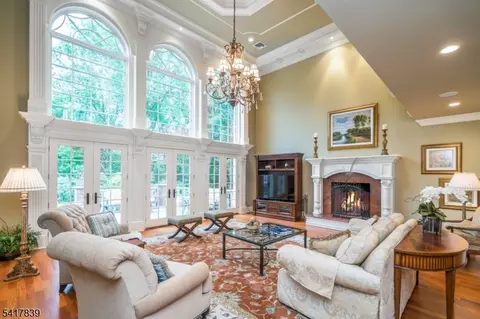 22 Sunset Ln, Upper Saddle River, NJ 07458 photo 5