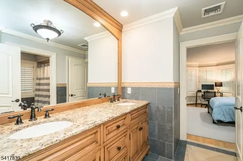 22 Sunset Ln, Upper Saddle River, NJ 07458 photo 19