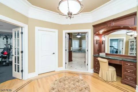 22 Sunset Ln, Upper Saddle River, NJ 07458 photo 13