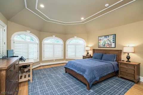 22 Sunset Ln, Upper Saddle River, NJ 07458 photo 18