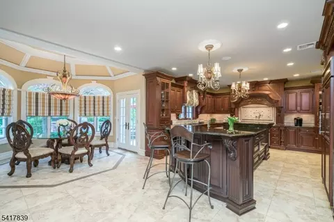 22 Sunset Ln, Upper Saddle River, NJ 07458 photo 8