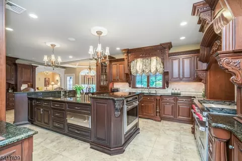 22 Sunset Ln, Upper Saddle River, NJ 07458 photo 7