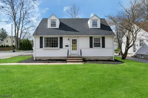 24 Central Ave, Morris Plains, NJ 07950