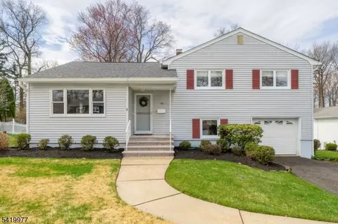28 Park St, West Caldwell, NJ 07006