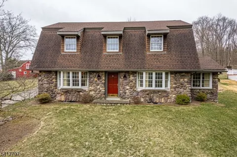 23 Old Denville Rd, Boonton, NJ 07005