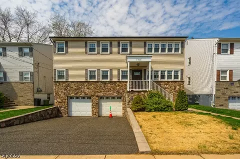 1016 Gifford Ct, Union, NJ 07083