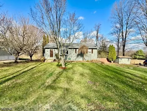 25 High Point Ter, Sussex, NJ 07461