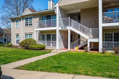54 Lindsey Ct #54, Franklin Park, NJ 08823