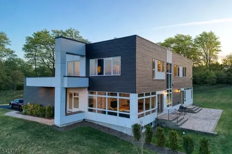 30 Kokora Ave, Montville, NJ 07045