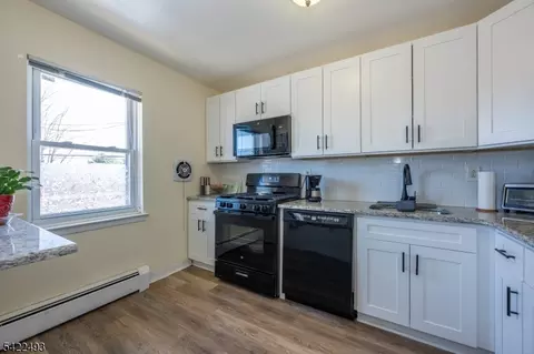 1146 Valley Rd #2A, Wayne, NJ 07470