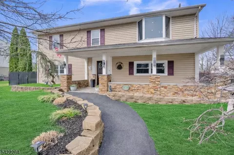 85 Larsen Rd, West Milford, NJ 07480